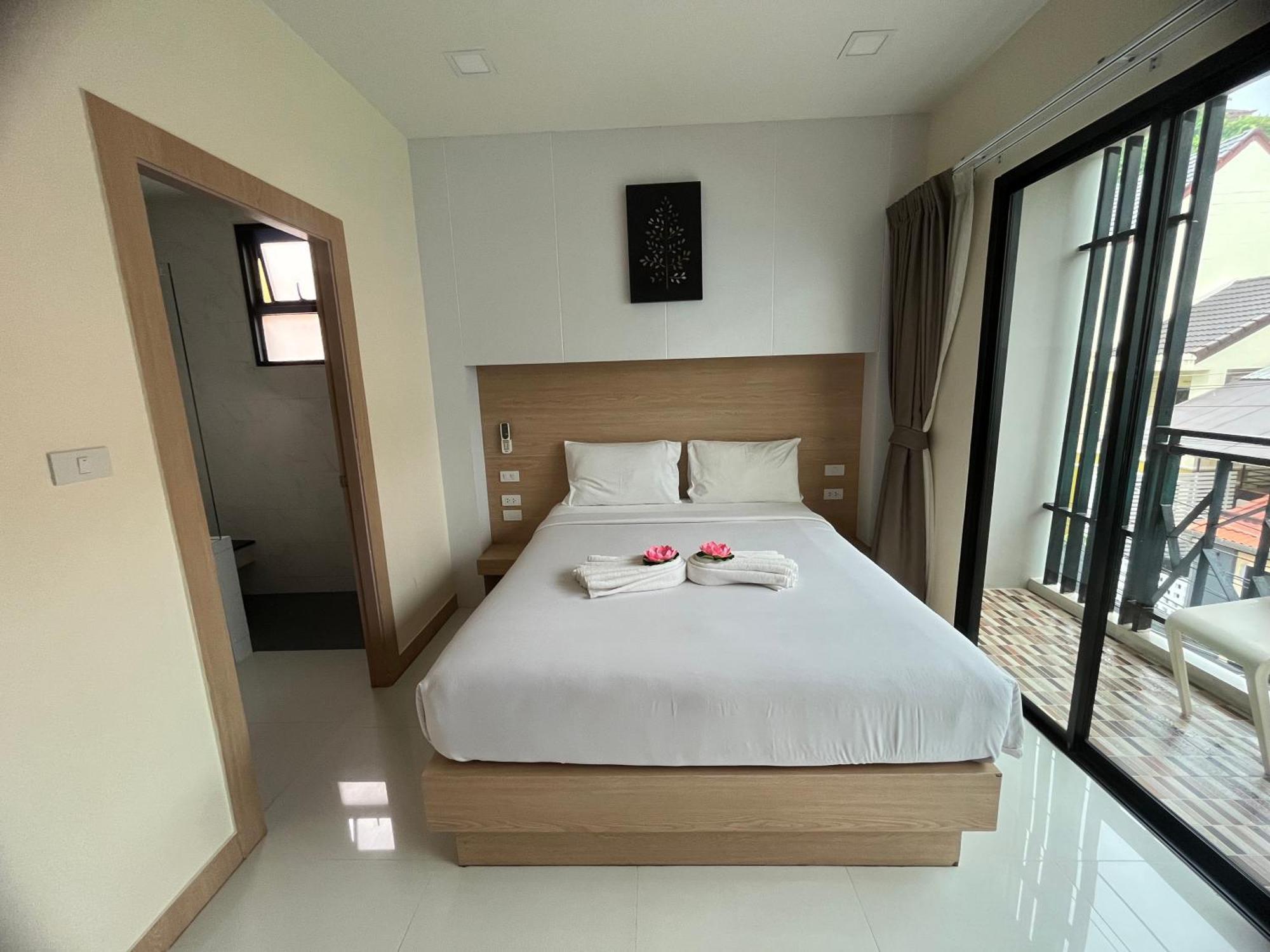 Hotel I Am O'Tel Patong Esterno foto