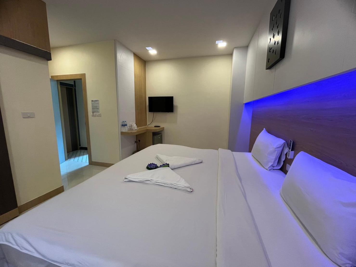 Hotel I Am O'Tel Patong Esterno foto